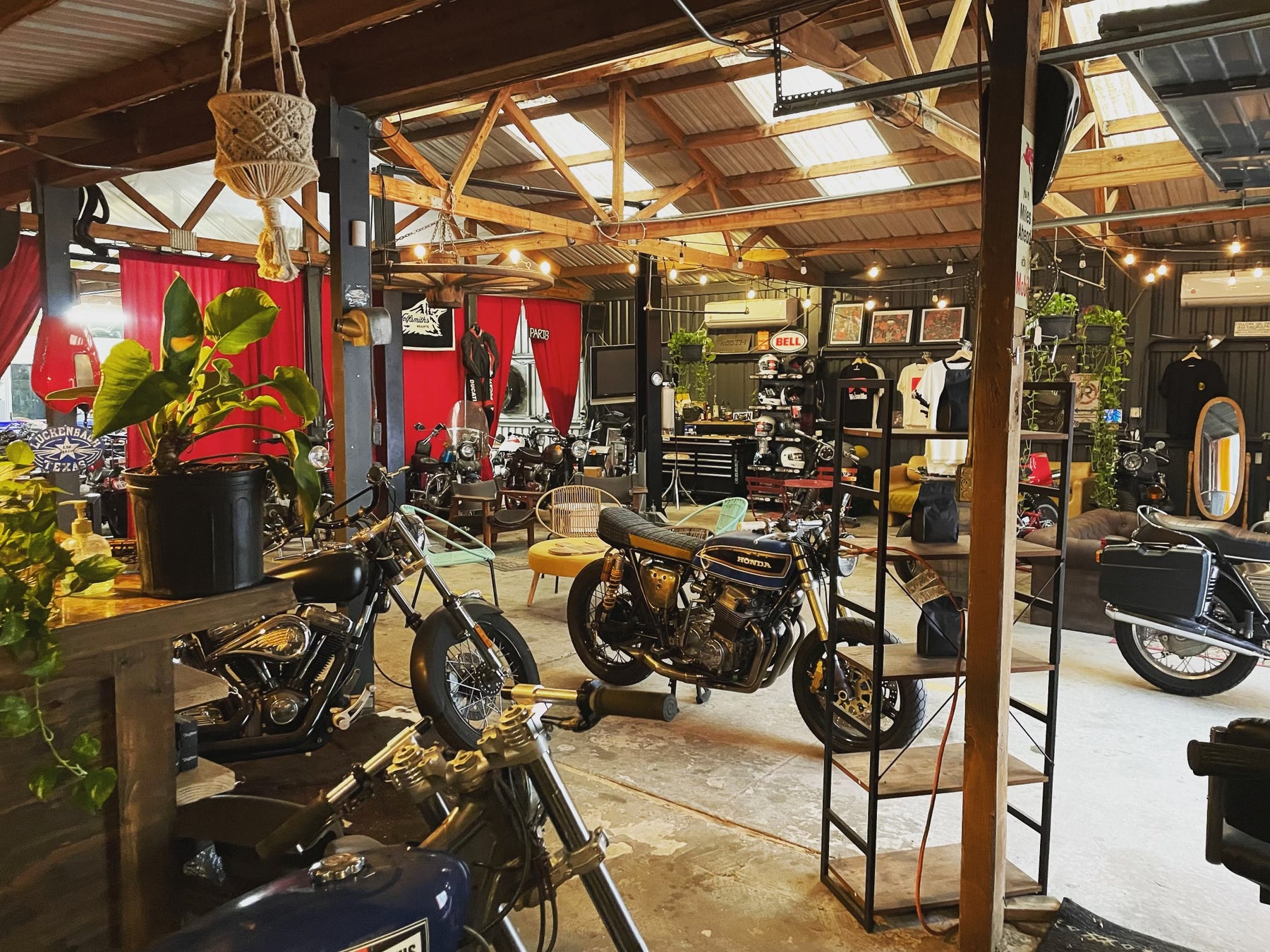 Motorcycle Shop motorcycle-shop