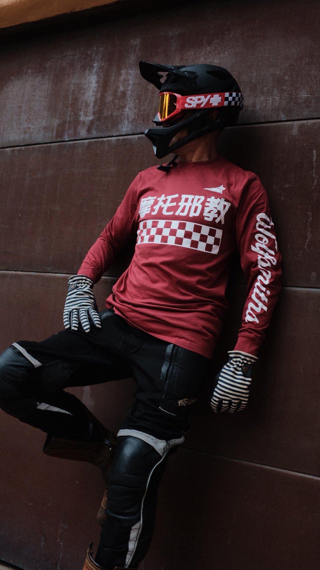 Long Sleeve Finish Line Racer T-Shirt – Wolfsmiths Heights